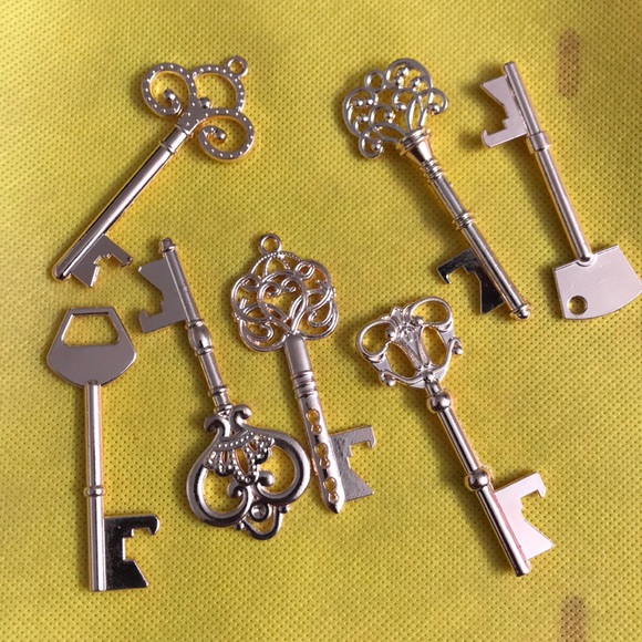 5⭐️ rated 7 Bottle Openers - Rose Gold - Picture 2 of 3